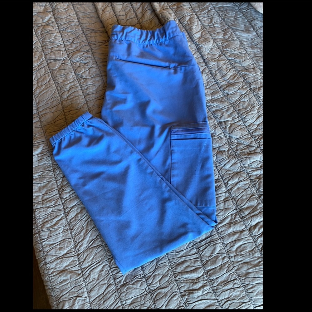 Figs ceil blue Lima joggers scrubs small